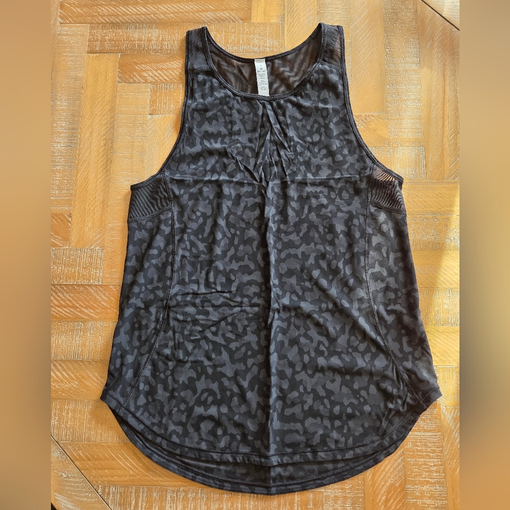 NWOT Lululemon Sculpt Tank II